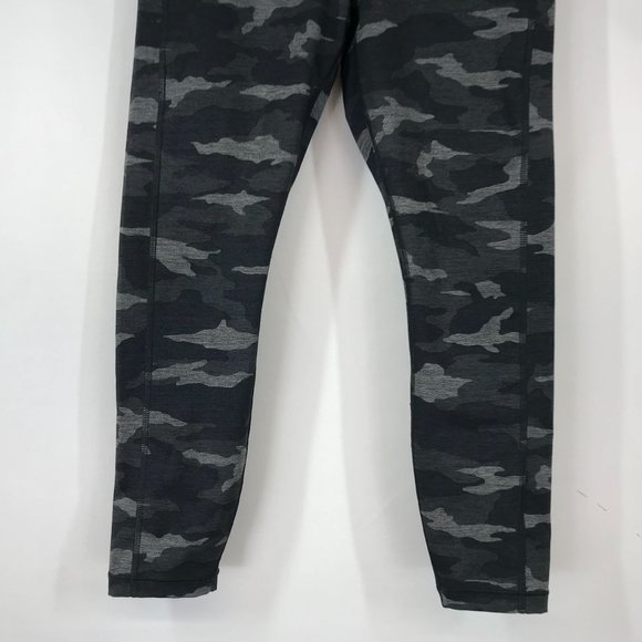 ATHLETA - WOMEN'S MEDIUM - BLACK CAMO YOGA FITNESS COMPRESSION PANT - Picture 3 of 8